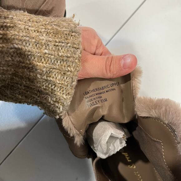 NWT Violet and Red Women's Beige Hailey Taupe Fur Suede Leather Boots Size 6.5 - Picture 6 of 7